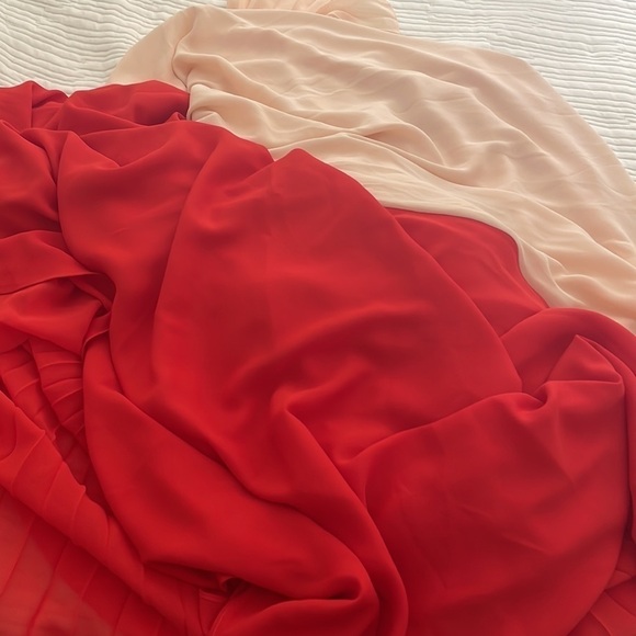 Fame @ Partners Pleated Gown Red And Cream Pleated Wedding Prom - Picture 10 of 11